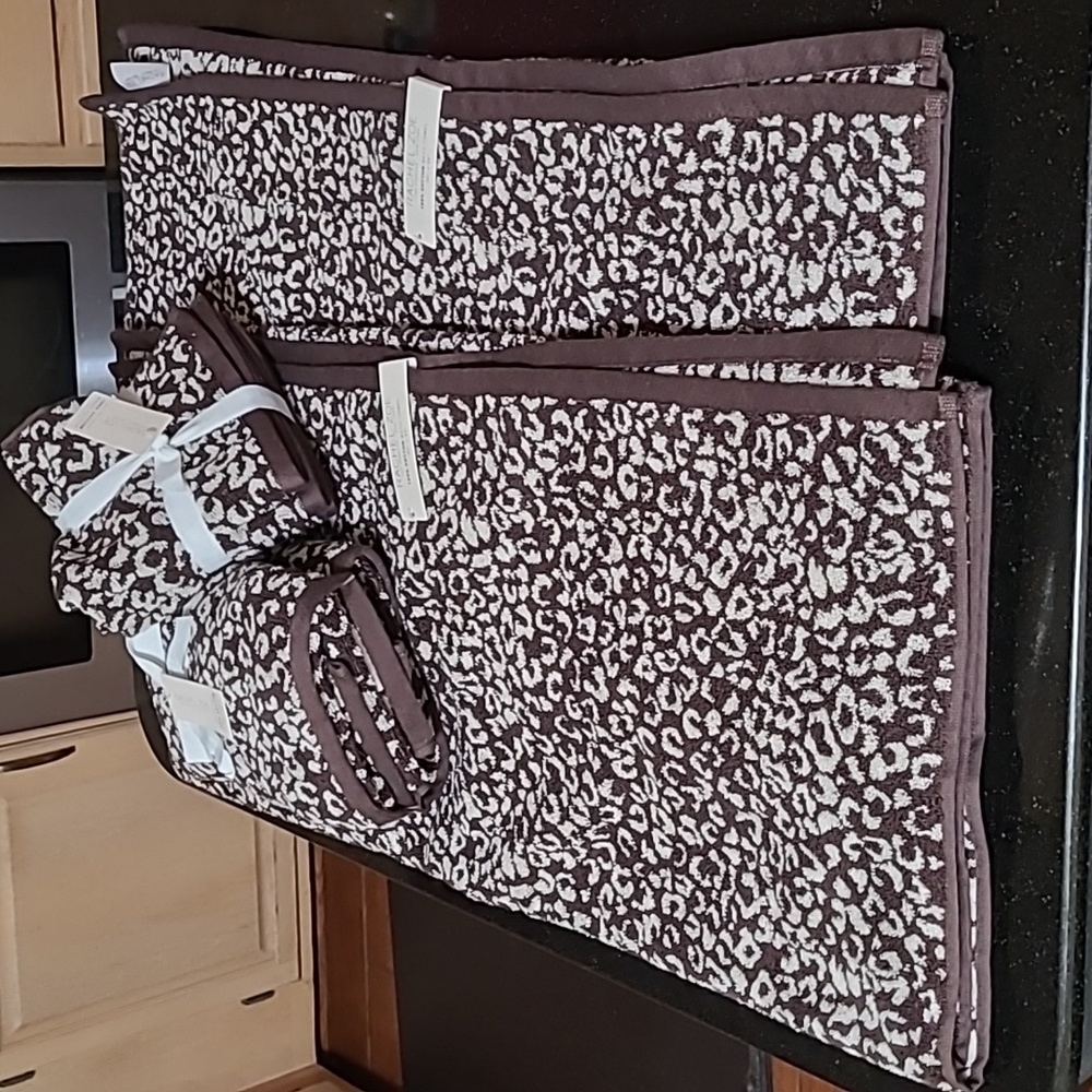 Rachel Zoe Bath Towel Set - Picture 2 of 8